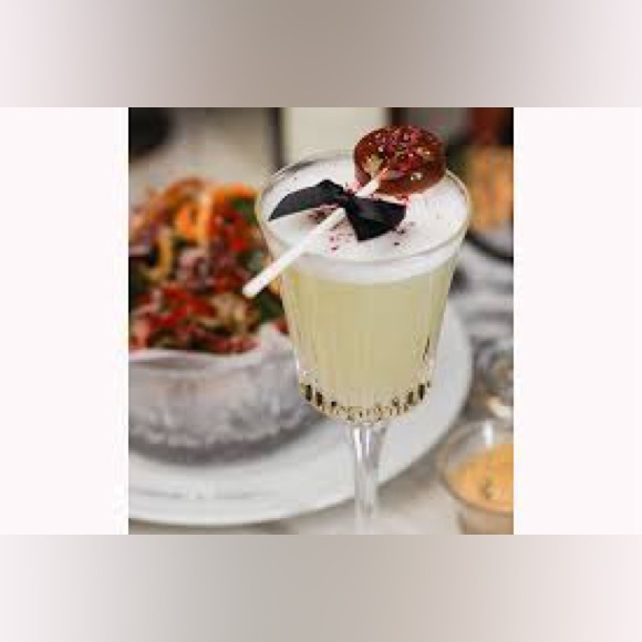 I will be answering Questions and checking offers - Picture 4 of 7